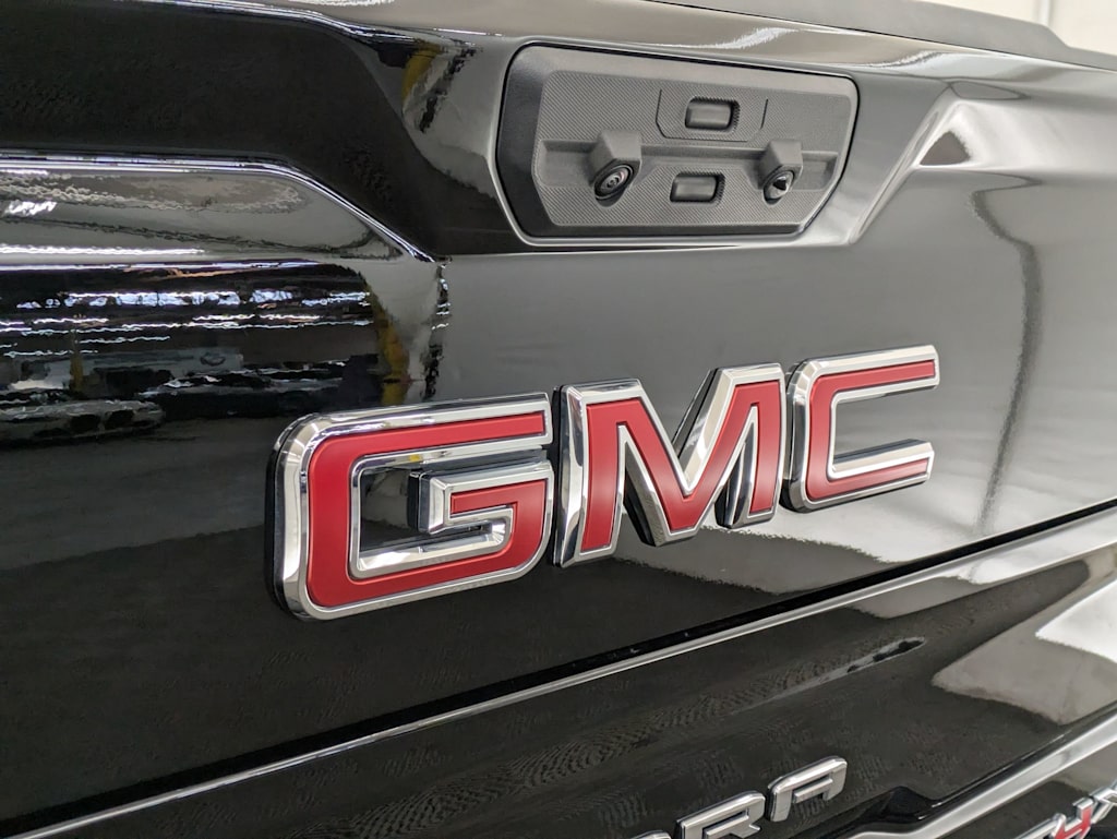 2024 GMC Sierra 1500 AT4X 24