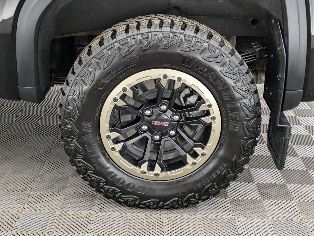 2024 GMC Sierra 1500 AT4X 7