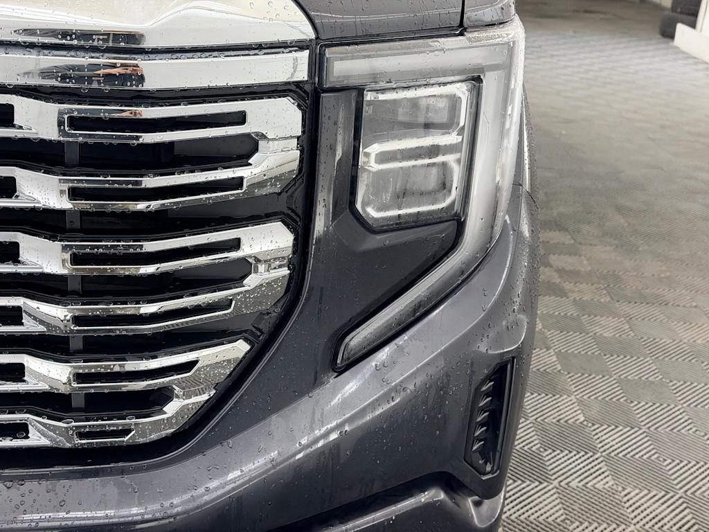 Thumbnail: 2022 GMC Sierra 1500 - 24