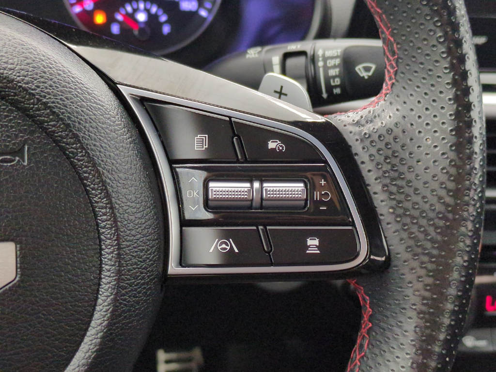 Thumbnail: 2023 Kia Forte - 30