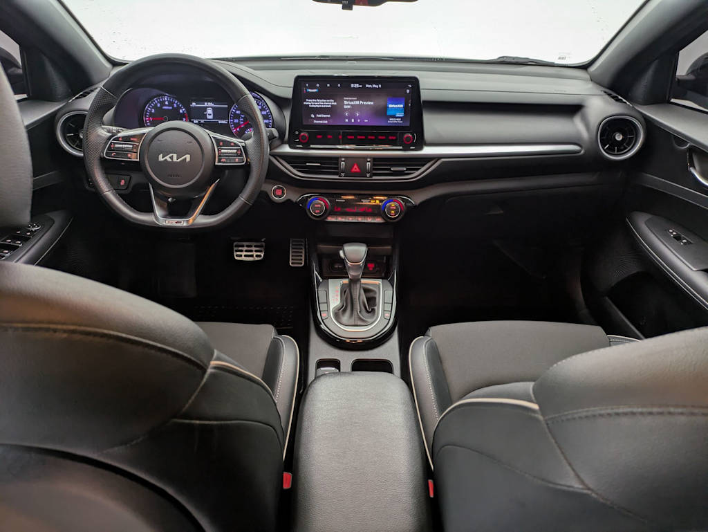 Thumbnail: 2024 Kia Forte - 9