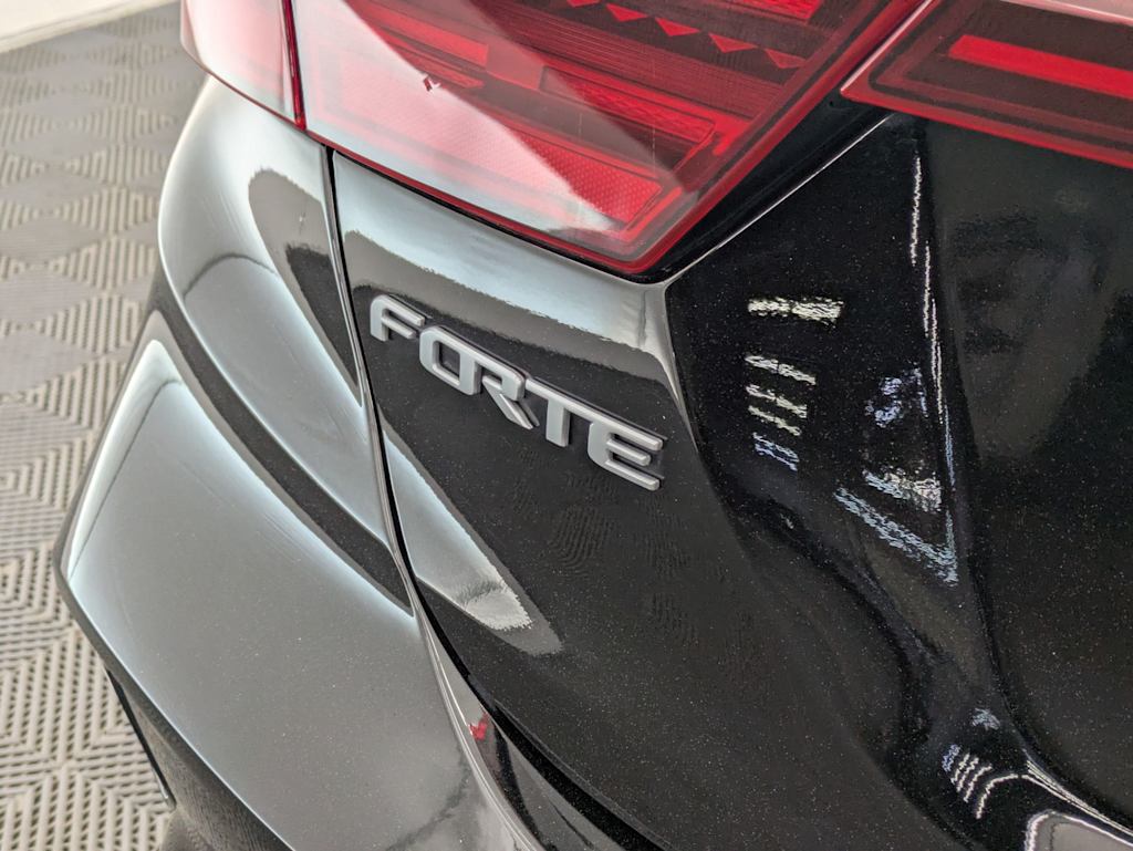 Thumbnail: 2024 Kia Forte - 26