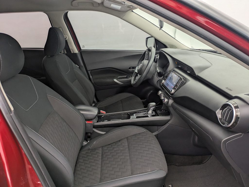 Thumbnail: 2023 Nissan Kicks - 12