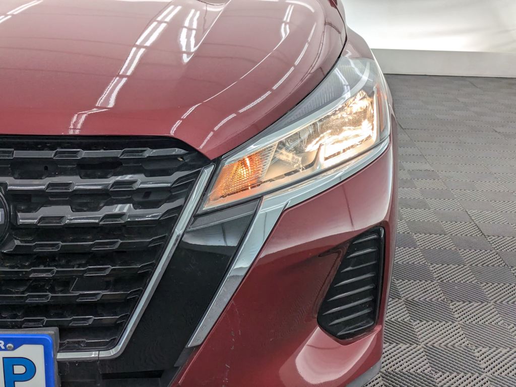 Thumbnail: 2023 Nissan Kicks - 24