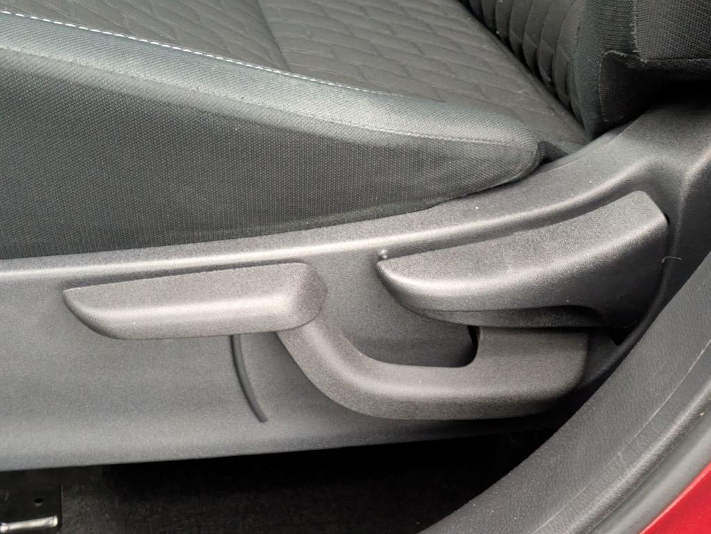 Thumbnail: 2023 Nissan Kicks - 27