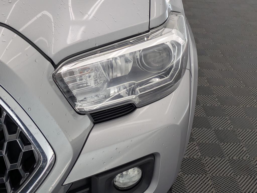 Thumbnail: 2019 Toyota Tacoma - 24