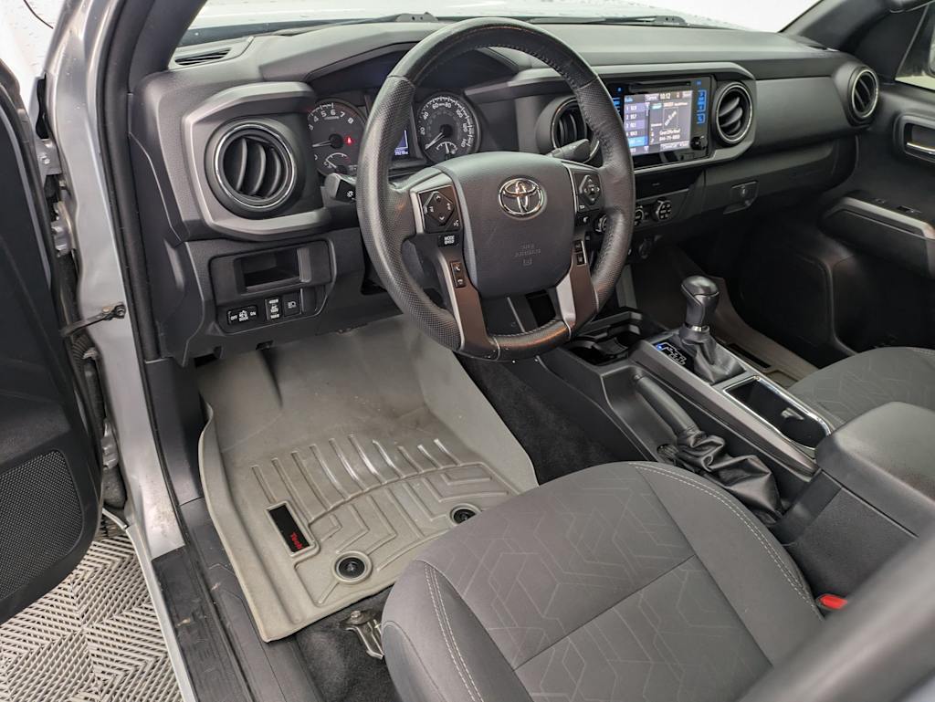 Thumbnail: 2019 Toyota Tacoma - 2