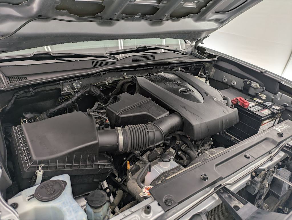 Thumbnail: 2019 Toyota Tacoma - 9