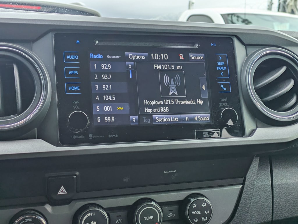 Thumbnail: 2019 Toyota Tacoma - 36