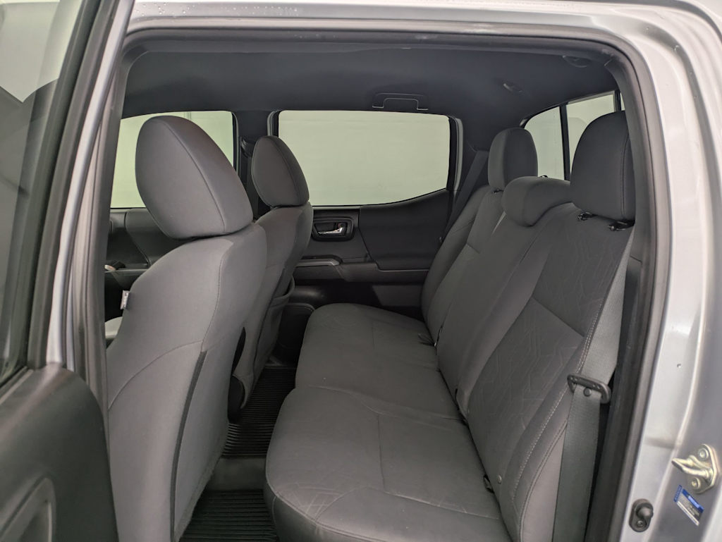 Thumbnail: 2019 Toyota Tacoma - 29