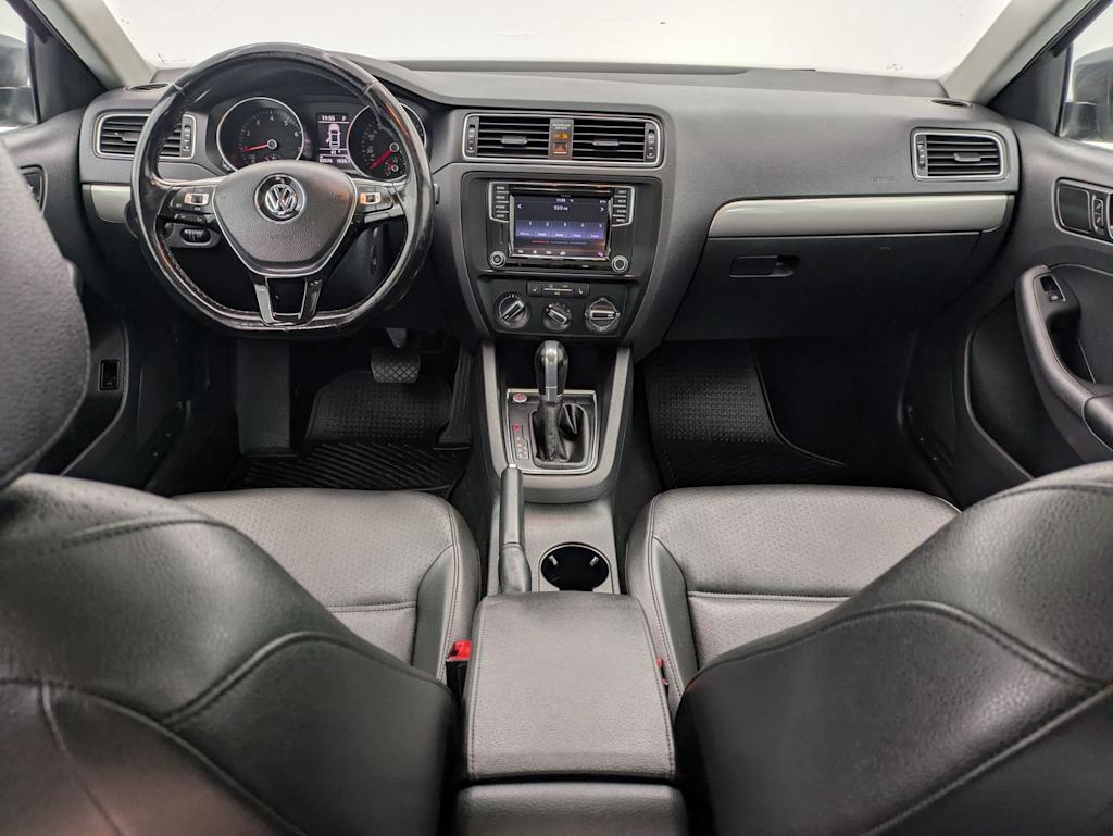Thumbnail: 2017 Volkswagen Jetta - 10