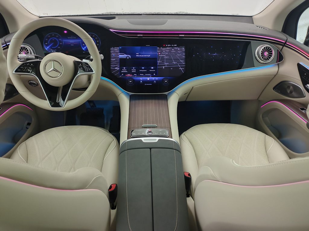 Thumbnail: 2023 Mercedes-Benz EQS - 9