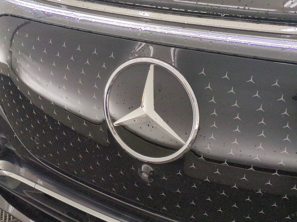 Thumbnail: 2023 Mercedes-Benz EQS - 7