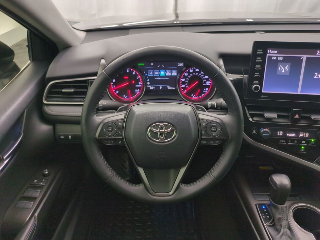 Thumbnail: 2022 Toyota Camry - 14