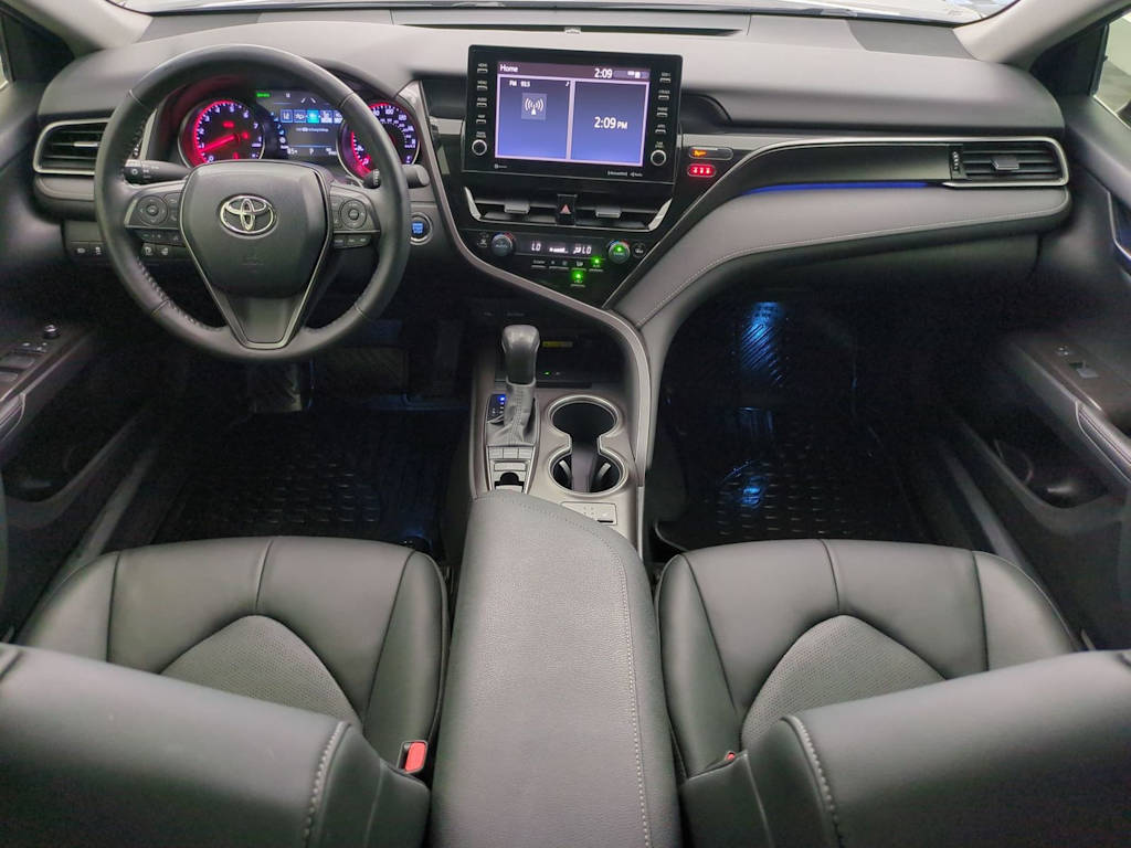 Thumbnail: 2022 Toyota Camry - 10