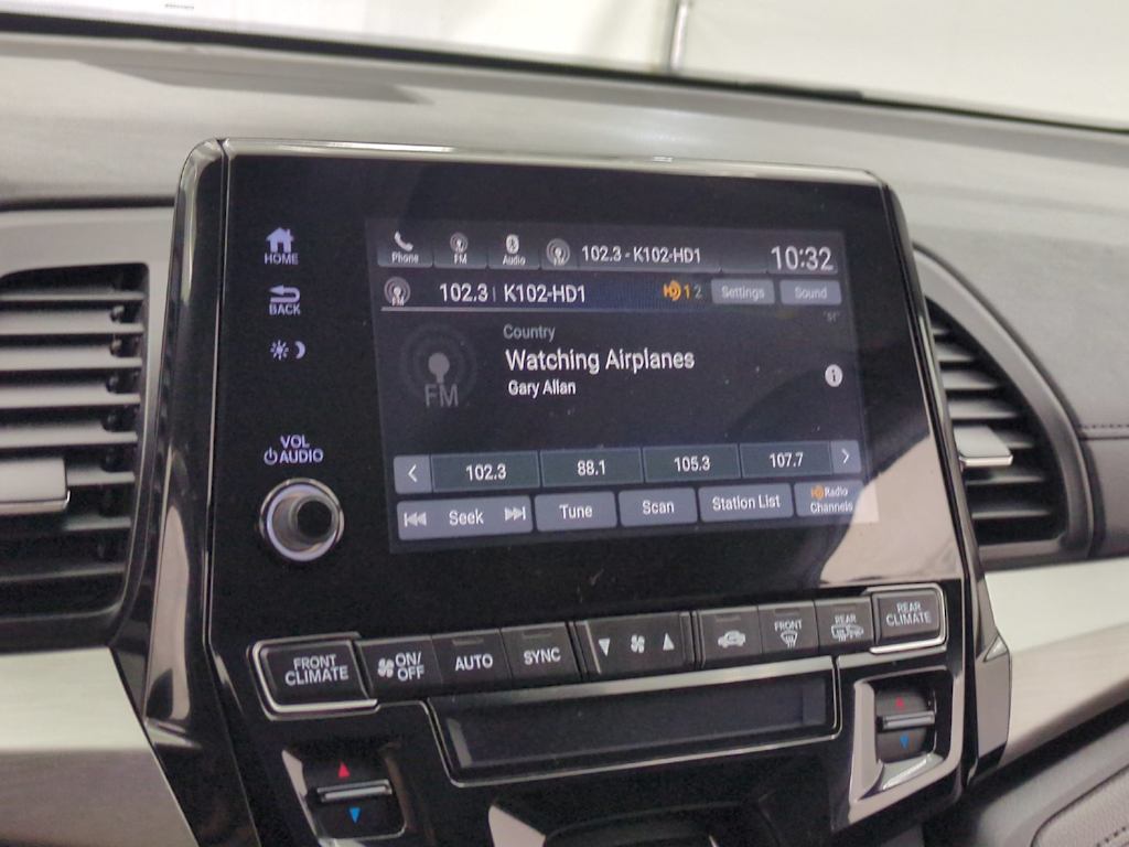 Thumbnail: 2018 Honda Odyssey - 15