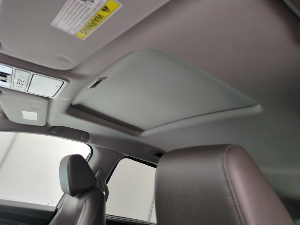 Thumbnail: 2018 Honda Odyssey - 25