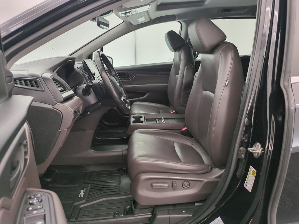 Thumbnail: 2018 Honda Odyssey - 11