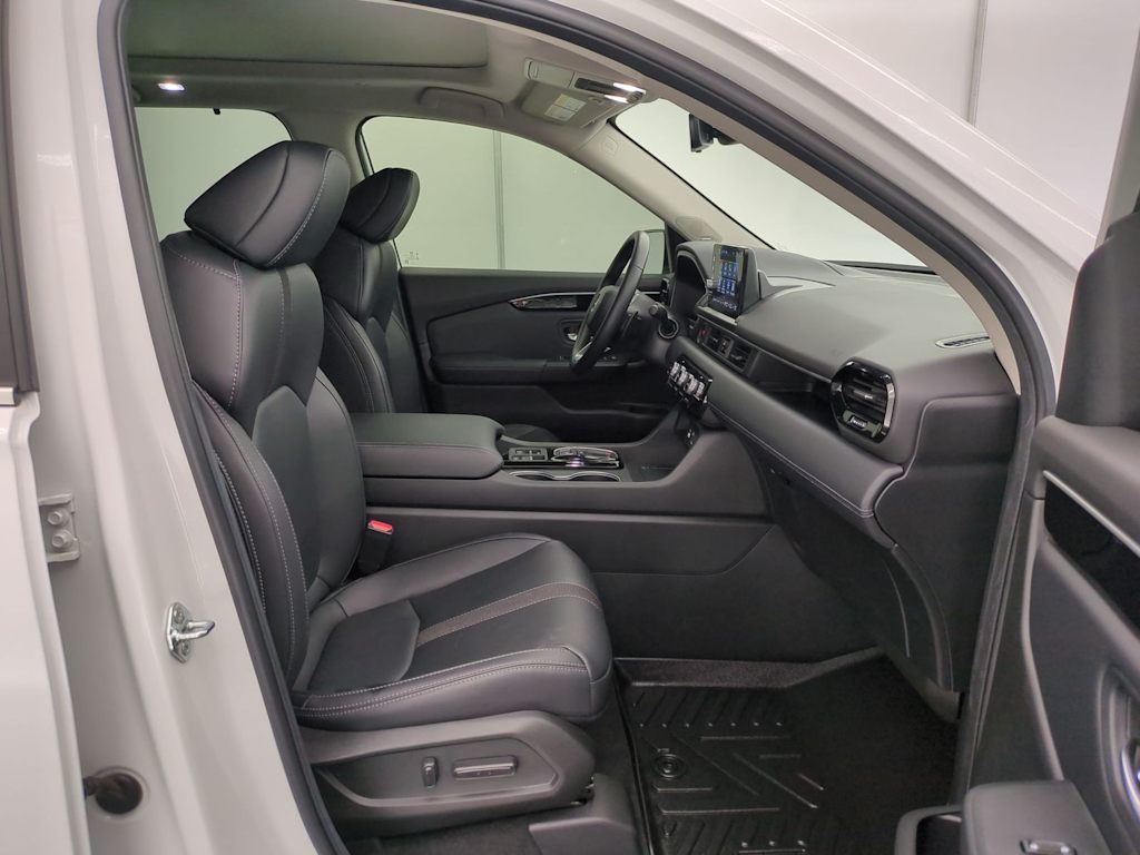Thumbnail: 2025 Honda Pilot - 12