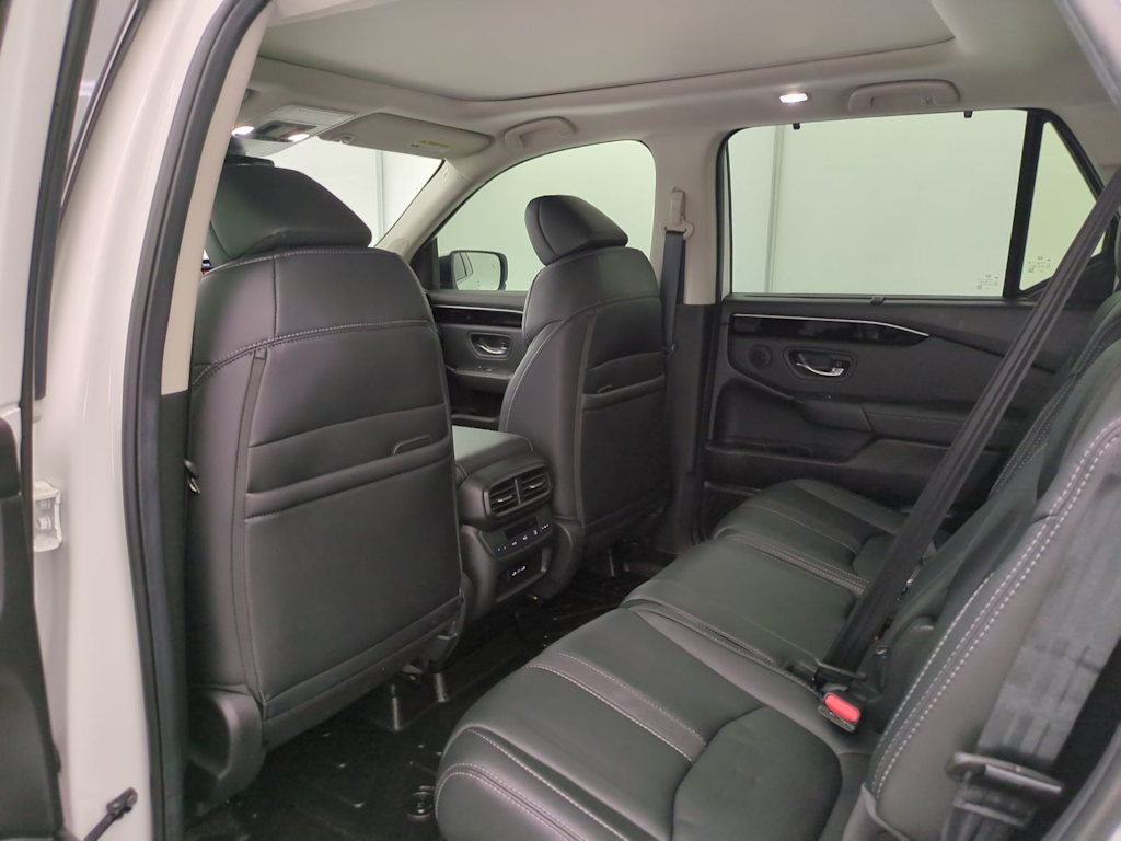 Thumbnail: 2025 Honda Pilot - 13