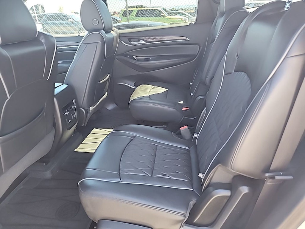 Thumbnail: 2023 Buick Enclave - 9