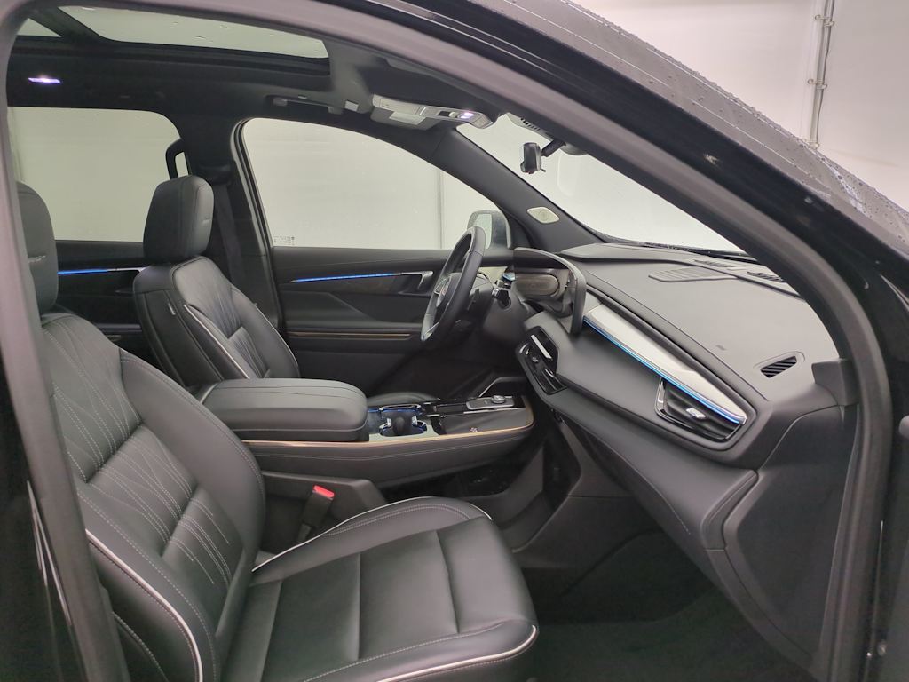 Thumbnail: 2025 Buick Enclave - 12