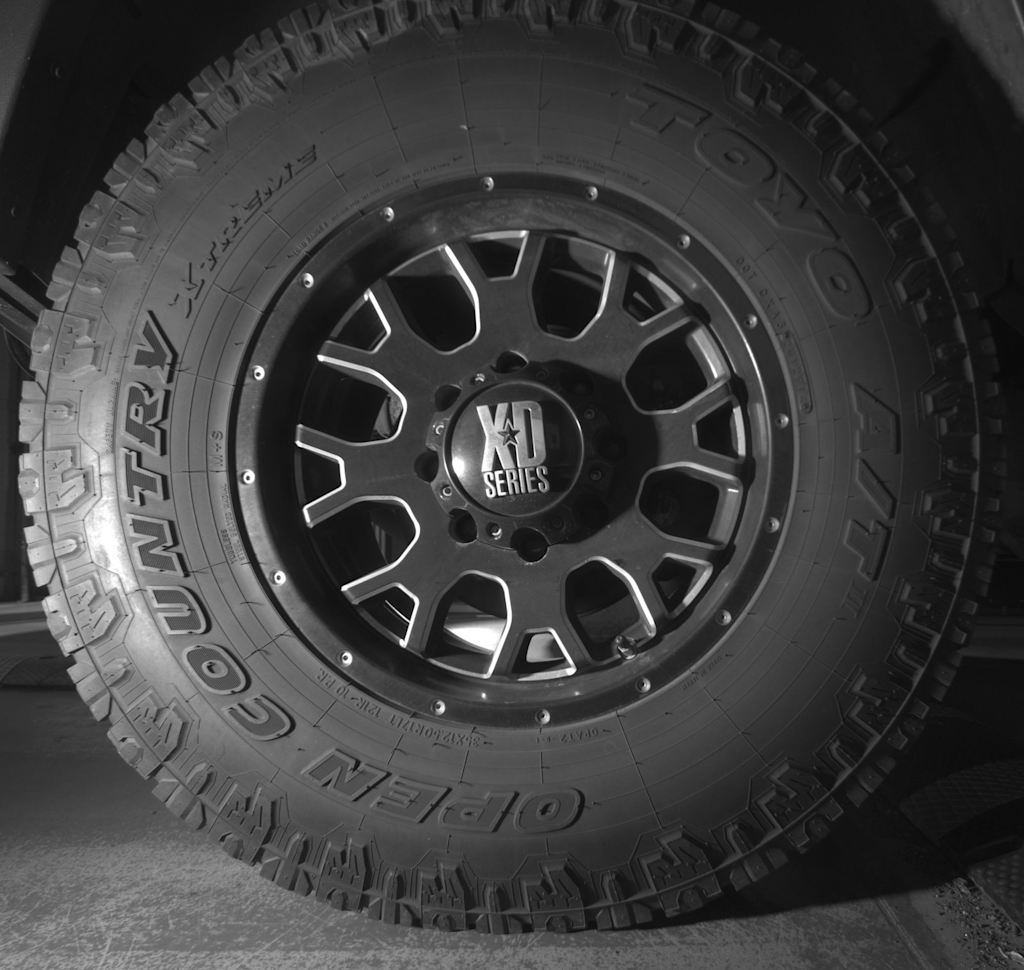 Thumbnail: 2003 Hummer H2 - 6