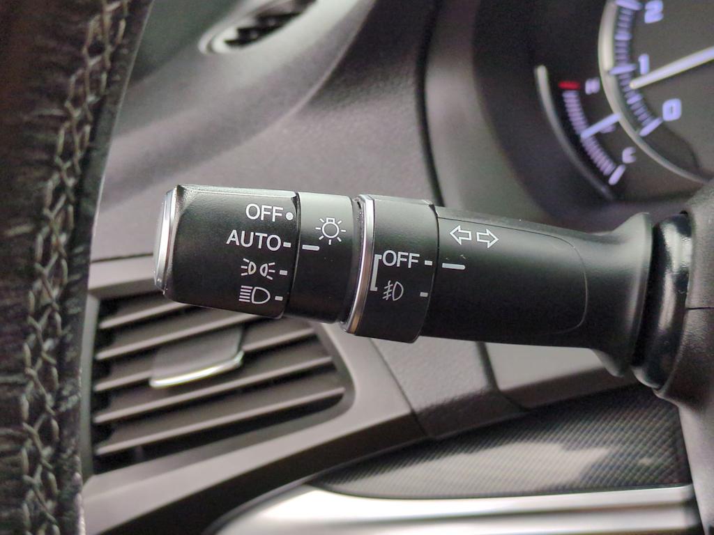 Thumbnail: 2019 Acura MDX - 17