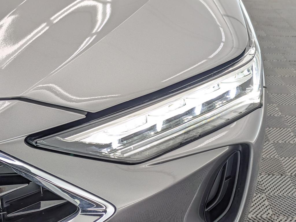 Thumbnail: 2023 Acura MDX - 23