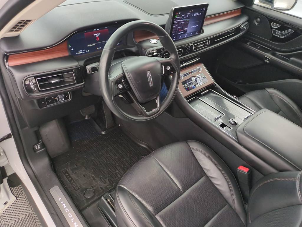 Thumbnail: 2023 Lincoln Aviator - 2