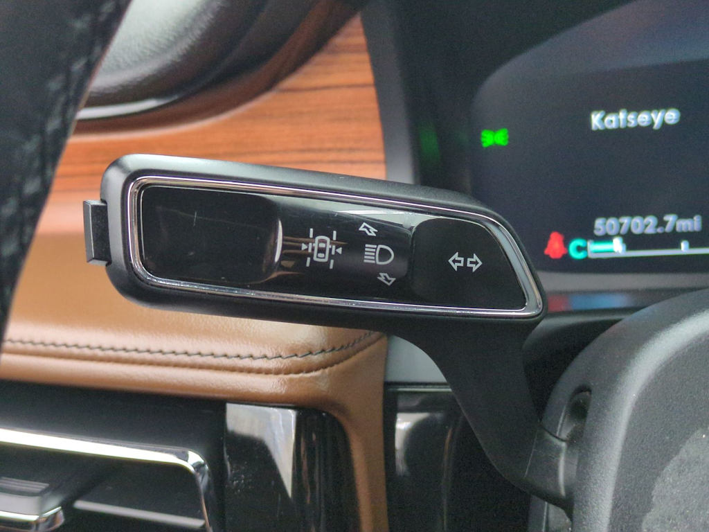 Thumbnail: 2020 Lincoln Aviator - 31
