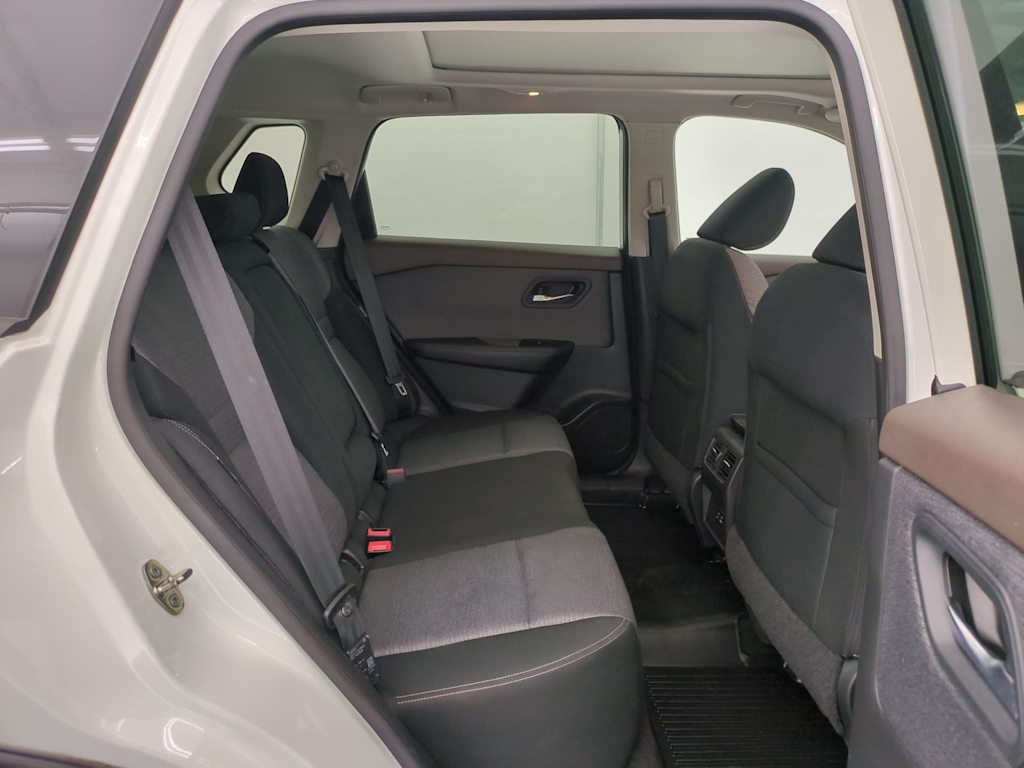 Thumbnail: 2021 Nissan Rogue - 28