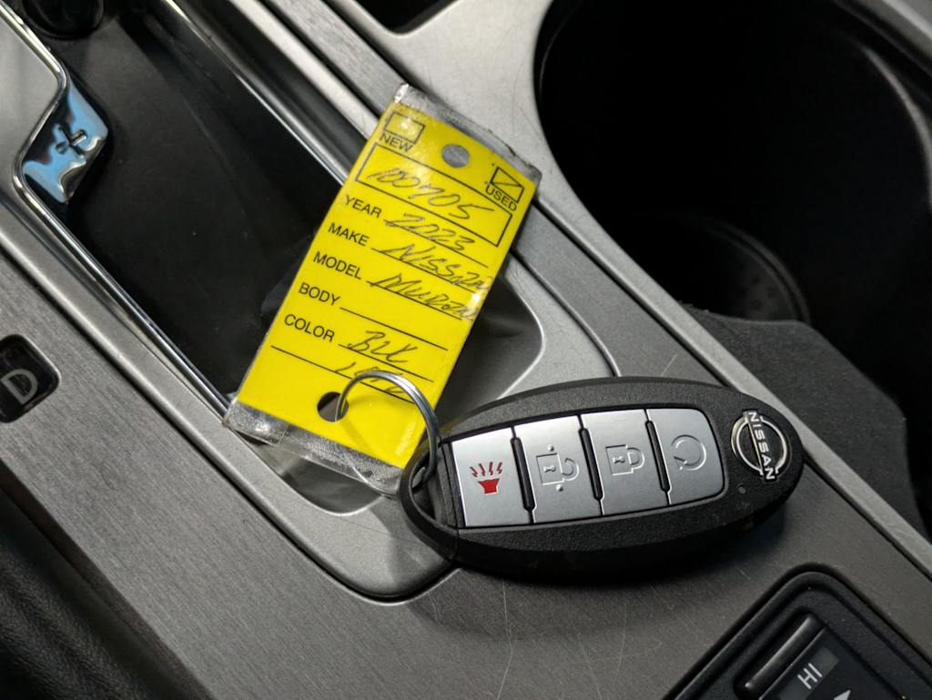 2023 Nissan Murano SV 19