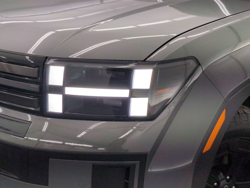 Thumbnail: 2025 Hyundai Santa Fe - 23
