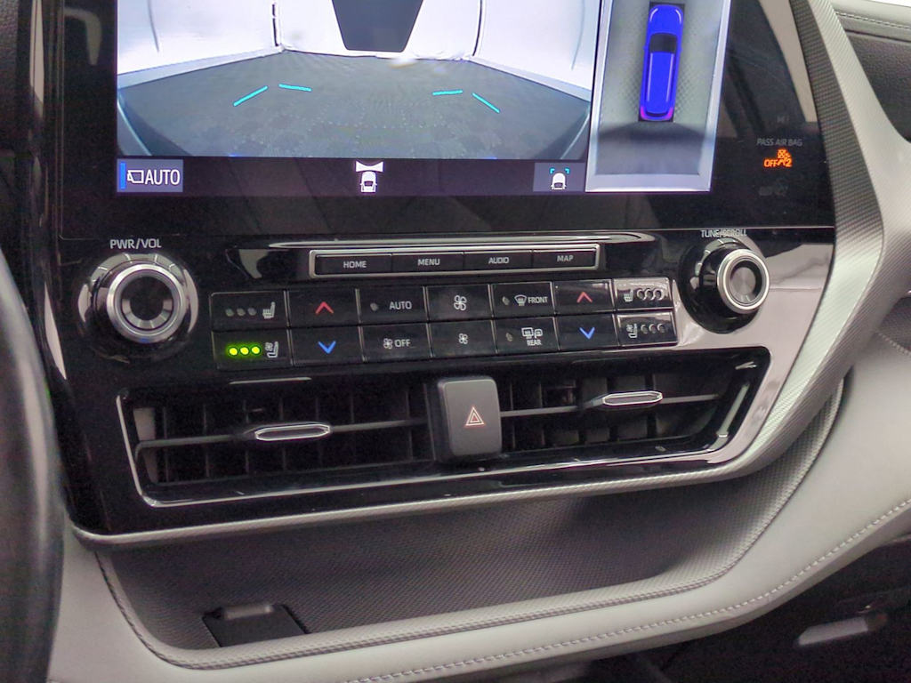 Thumbnail: 2020 Toyota Highlander - 34