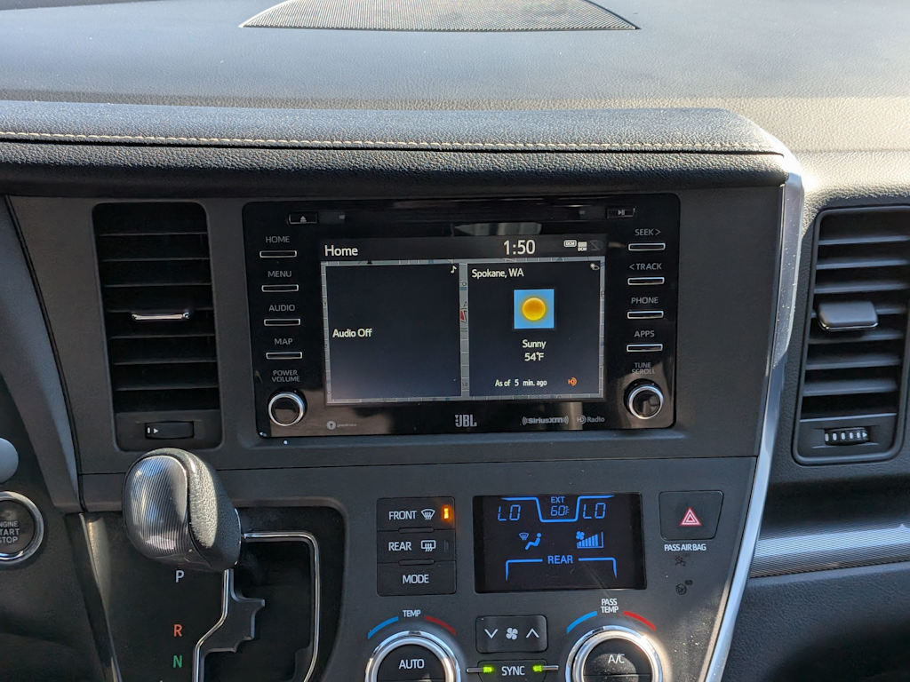 Thumbnail: 2019 Toyota Sienna - 15