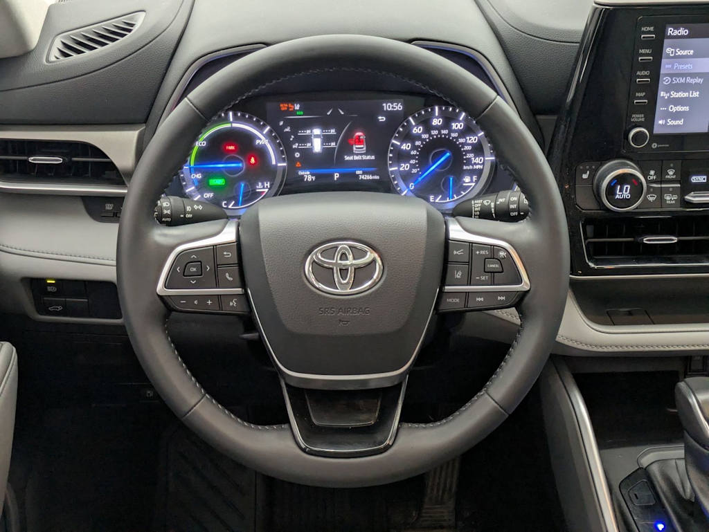 Thumbnail: 2021 Toyota Highlander - 14