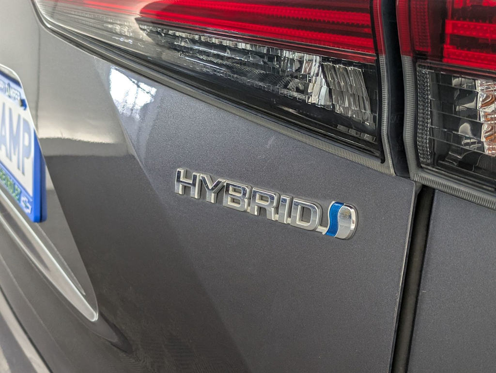 Thumbnail: 2021 Toyota Highlander - 7
