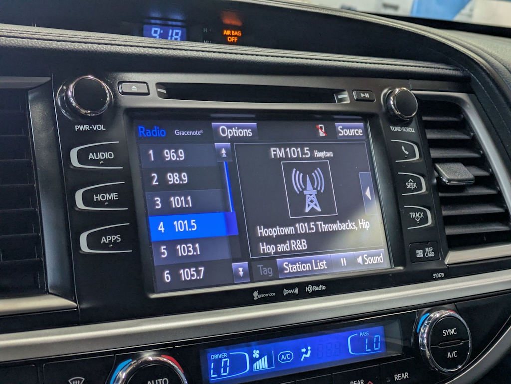 Thumbnail: 2018 Toyota Highlander - 36