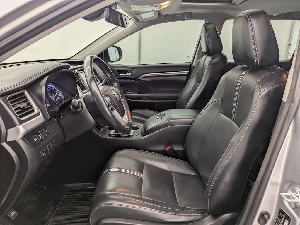 Thumbnail: 2018 Toyota Highlander - 11