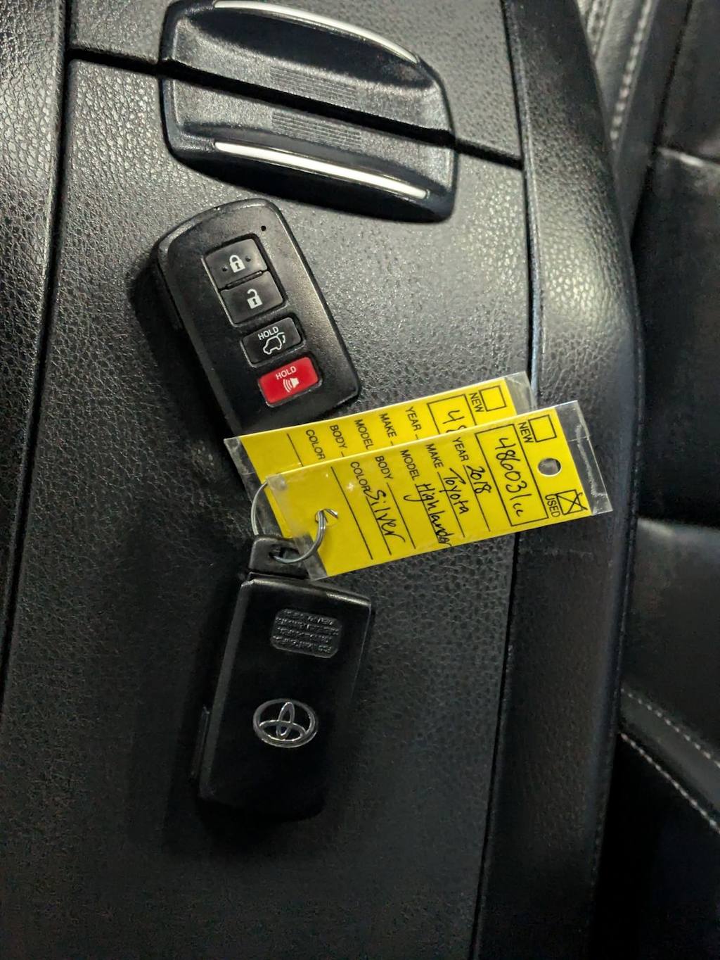 Thumbnail: 2018 Toyota Highlander - 19