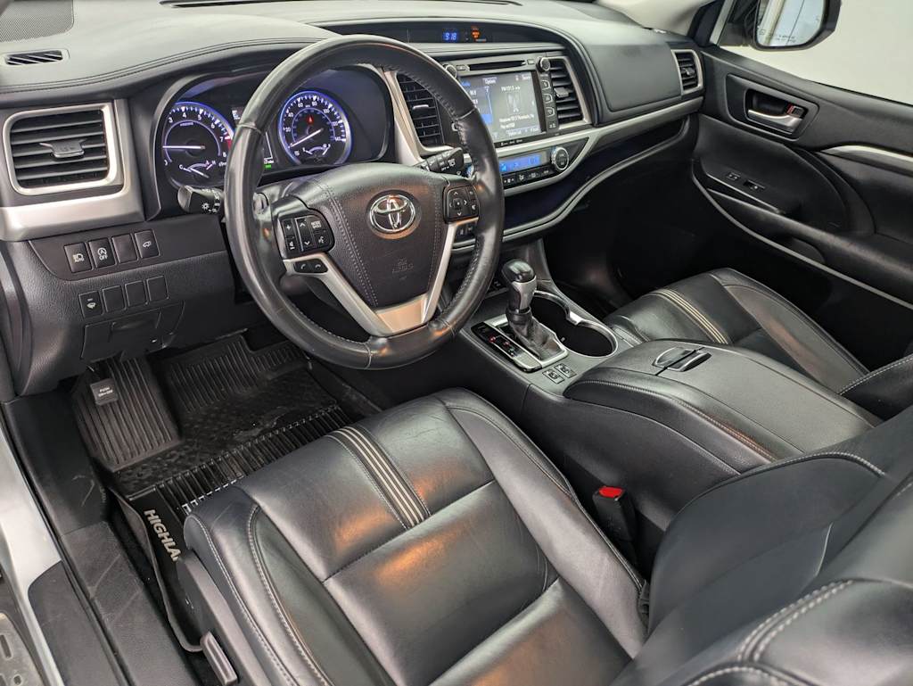 Thumbnail: 2018 Toyota Highlander - 2