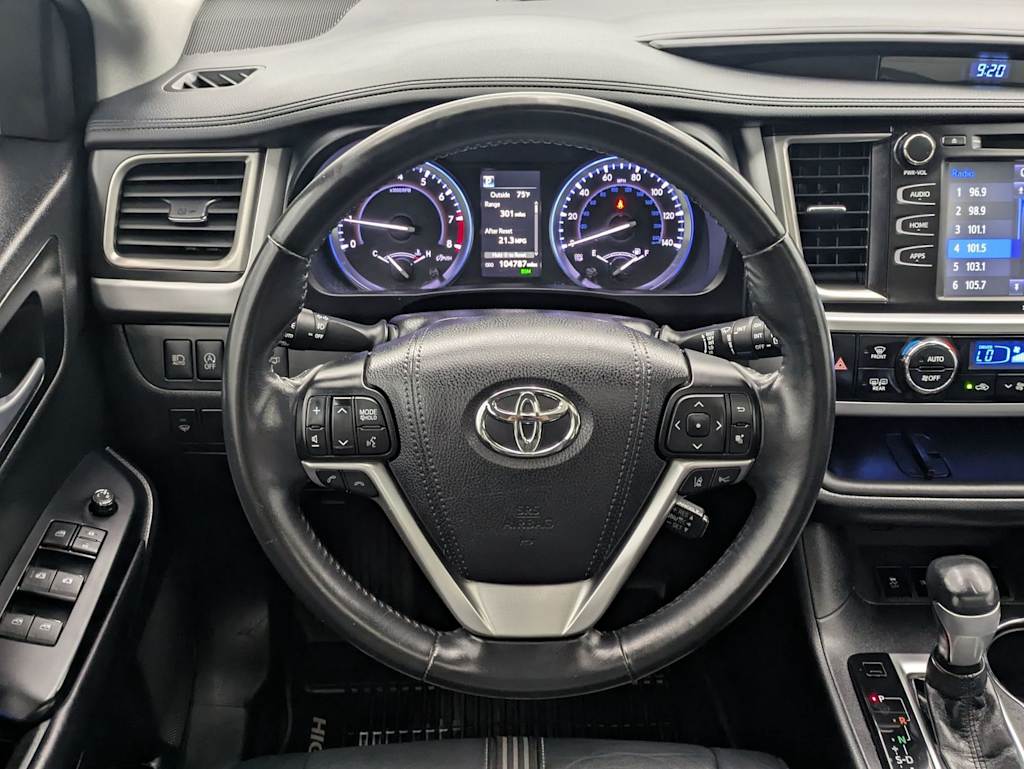 Thumbnail: 2018 Toyota Highlander - 14