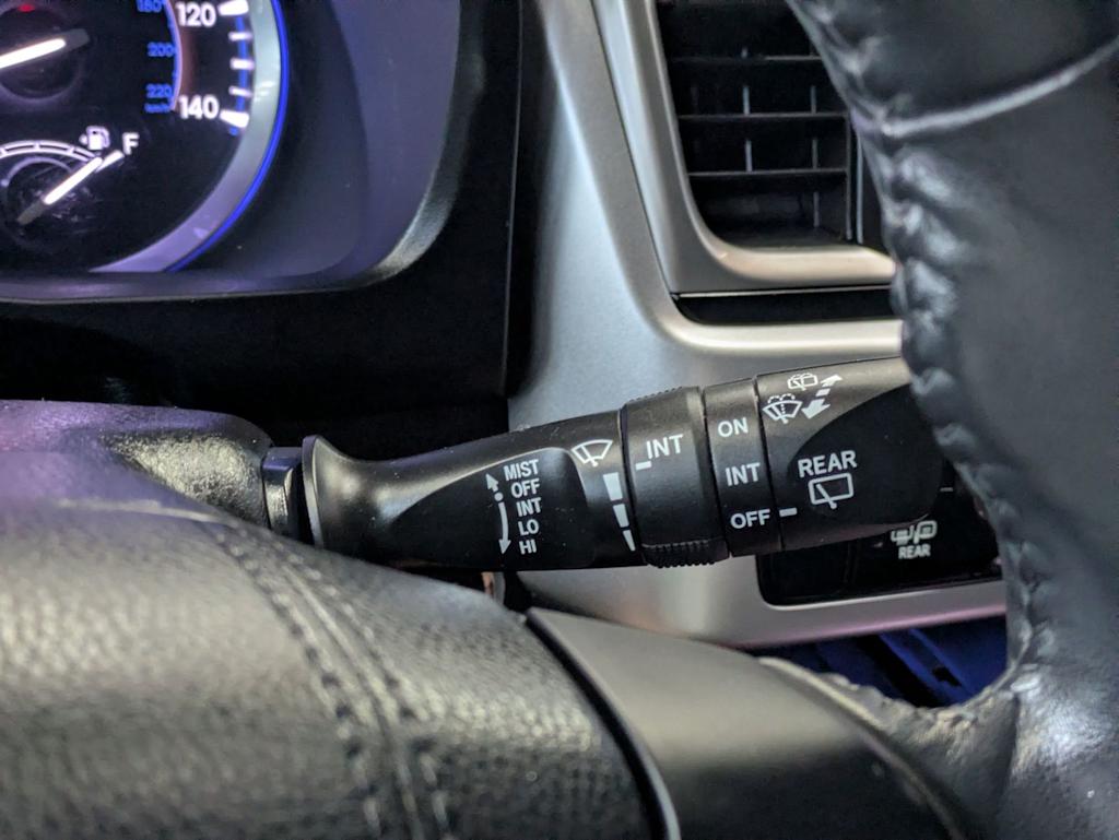 Thumbnail: 2018 Toyota Highlander - 16