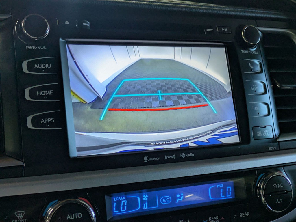Thumbnail: 2018 Toyota Highlander - 35