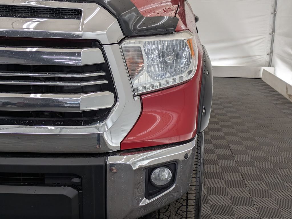 2017 Toyota Tundra SR5 24