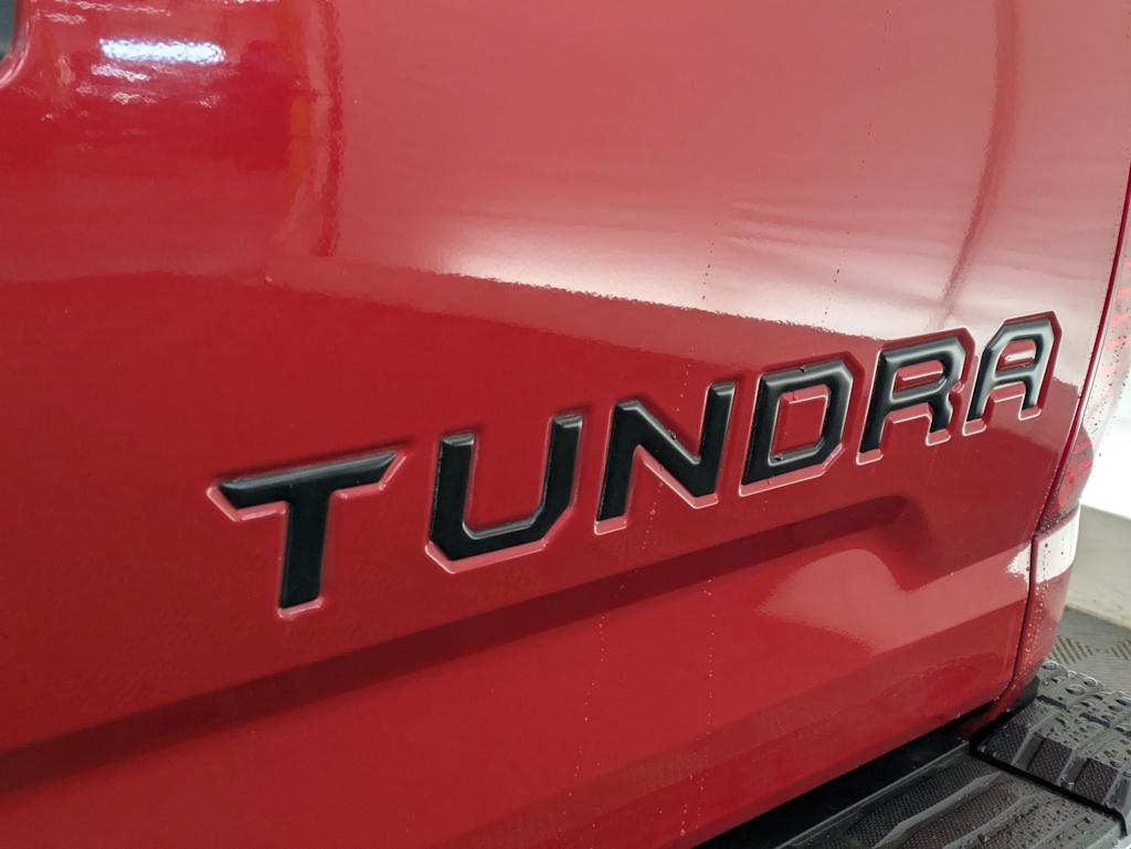 2017 Toyota Tundra SR5 26