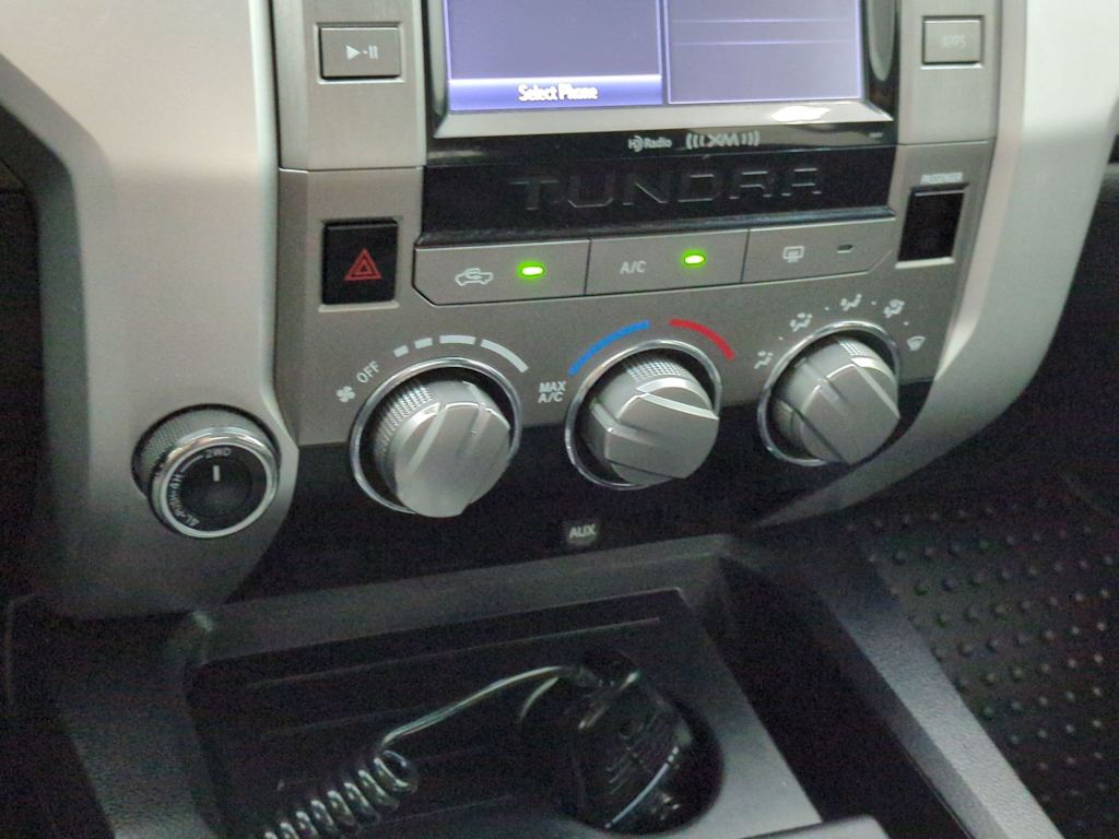 Thumbnail: 2016 Toyota Tundra - 34