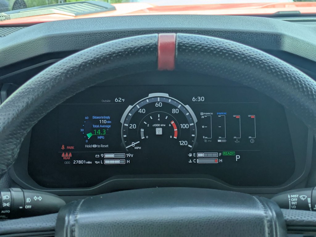 Thumbnail: 2023 Toyota Tundra - 17