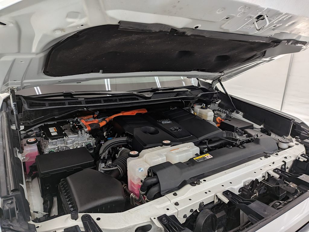 Thumbnail: 2022 Toyota Tundra - 9